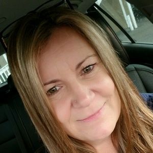 Meet your Posher, Elaina